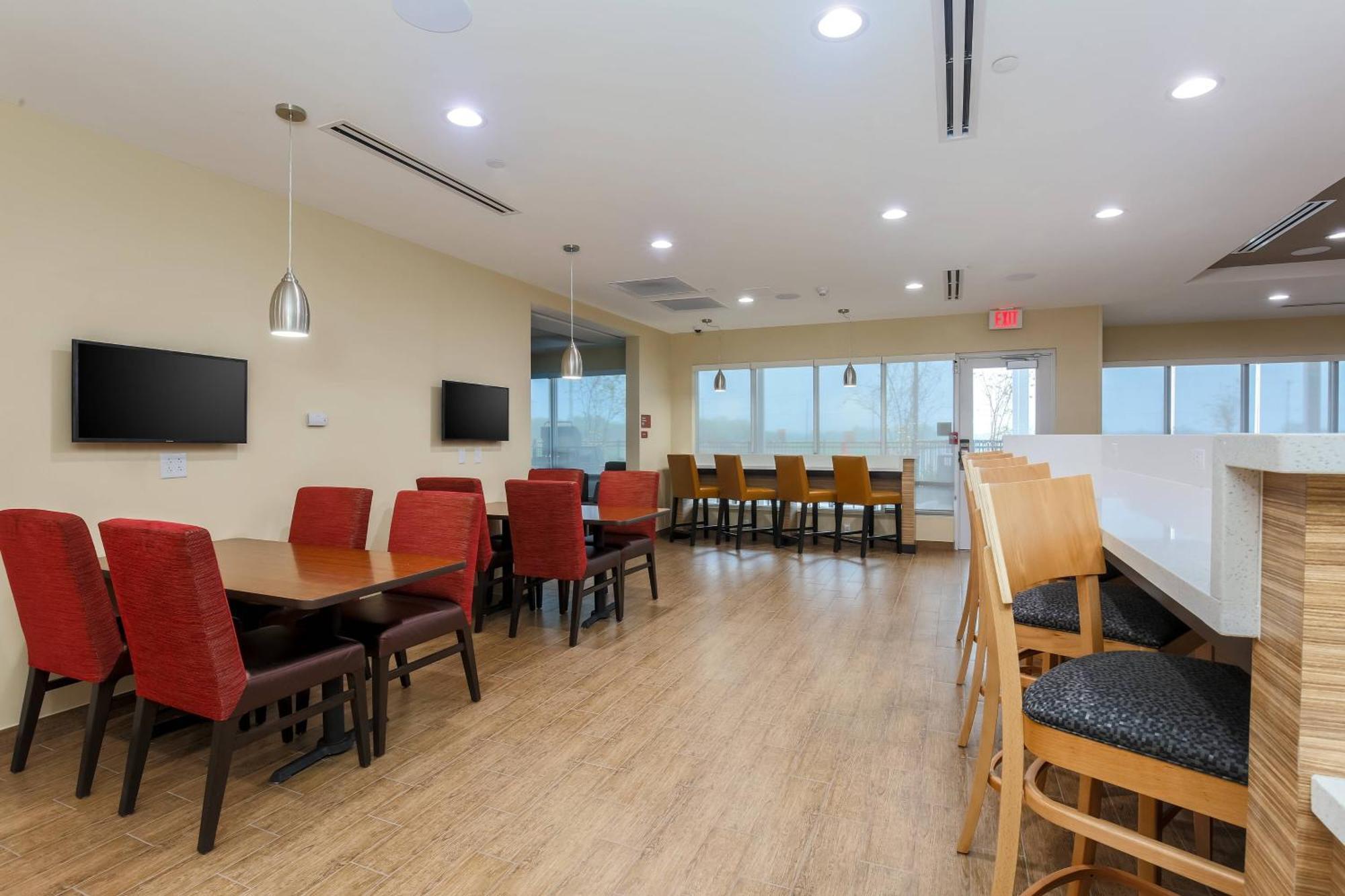 Towneplace Suites By Marriott Mcallen Единбург Екстериор снимка